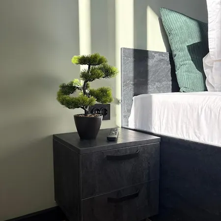 Avliga Designer Appartement