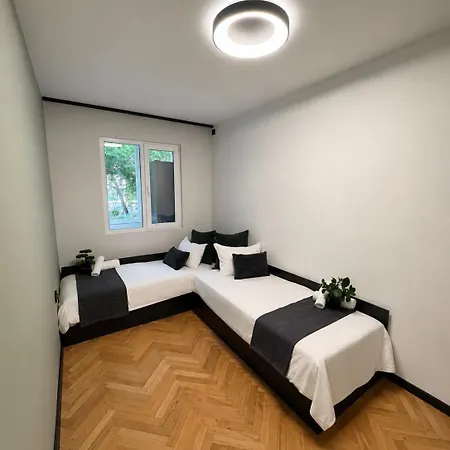 Appartement Avliga Designer *